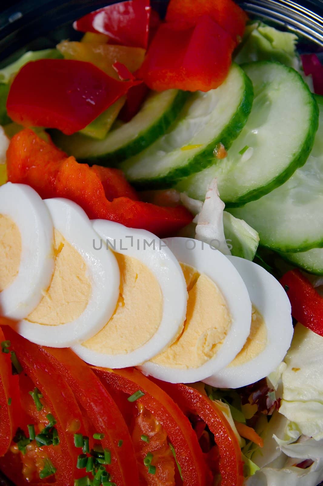 Salad with eggs end vegetables