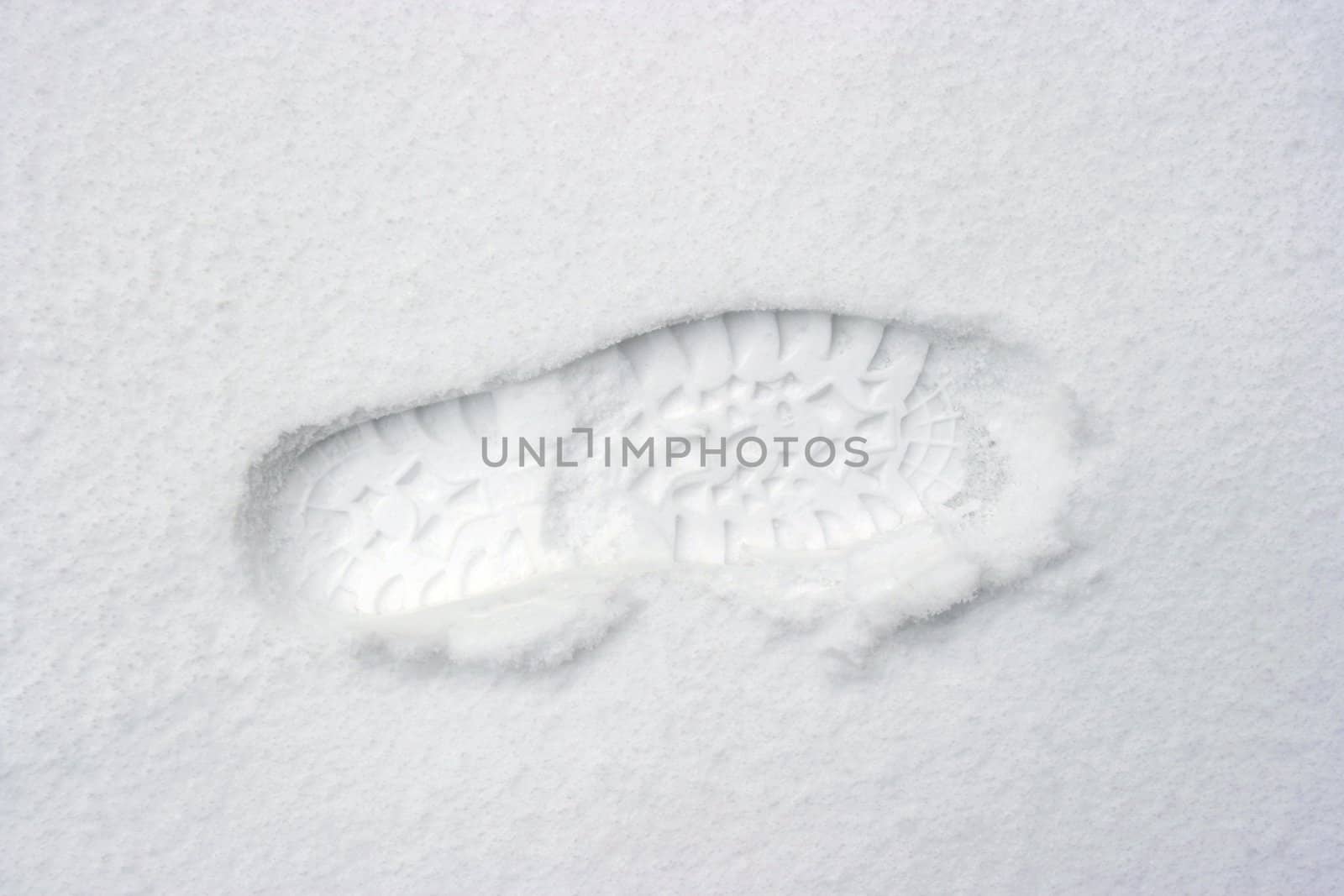 Footprint in snow by Gudella