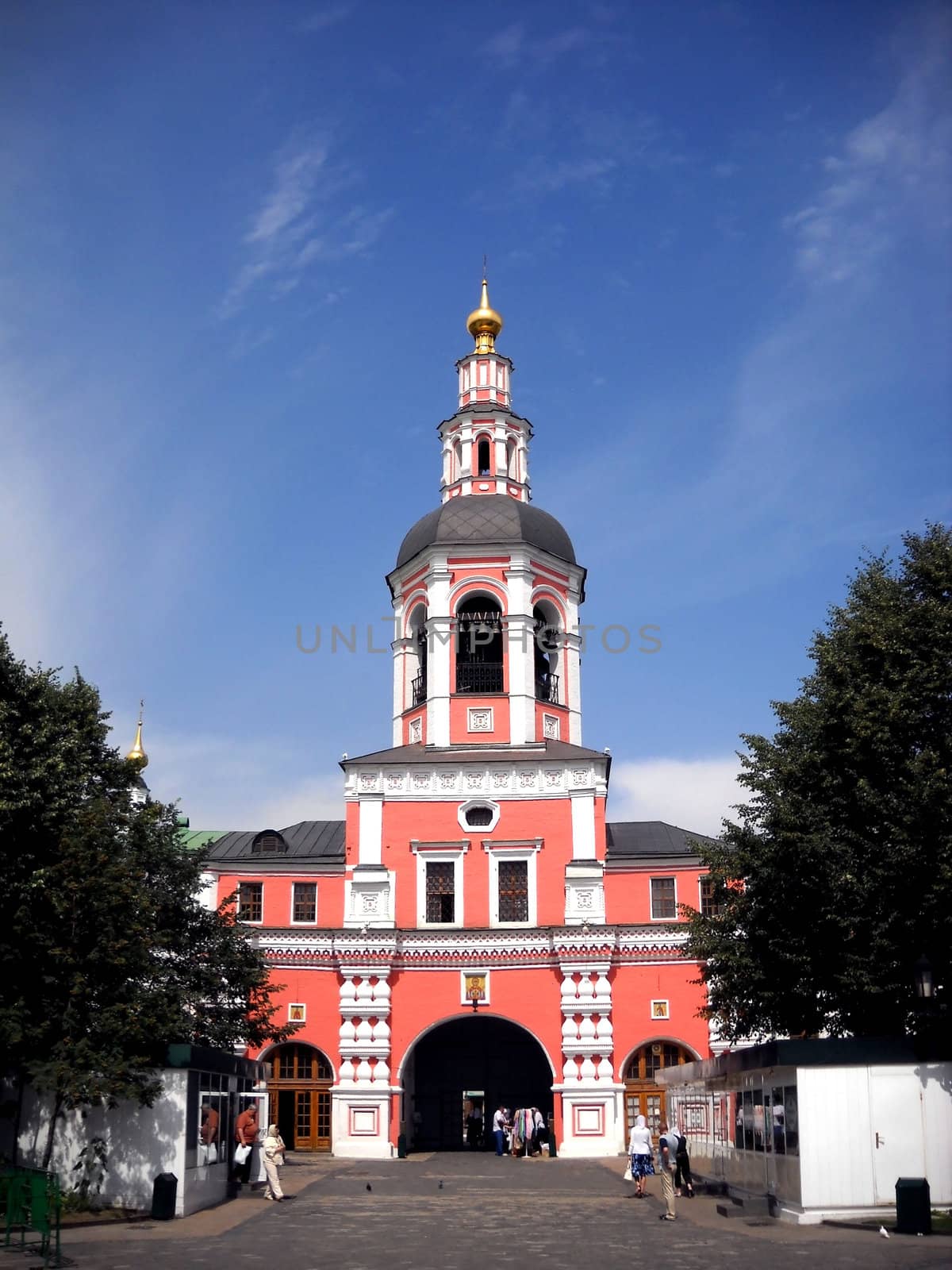 Church; Pokrovsk; a cathedral; Moscow; summer; a temple; Christianity; red; the area; domes; a monument        