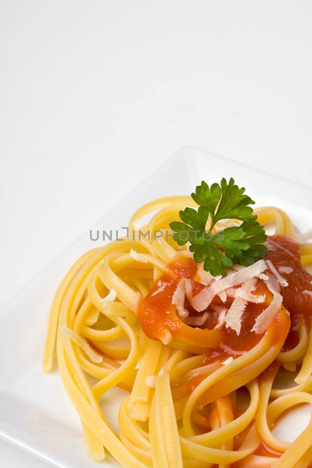 tagliatelle with tomato sauce