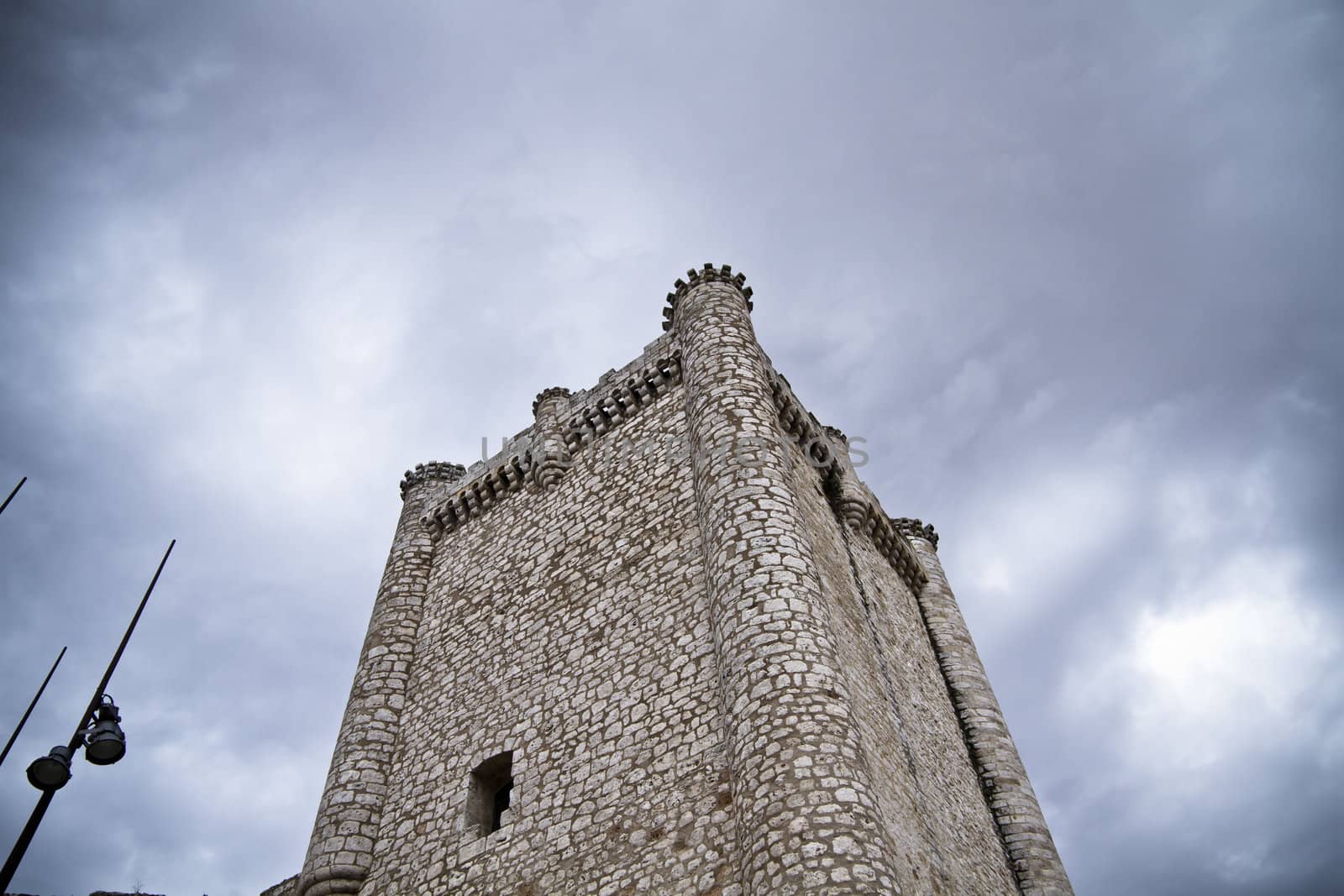 Torija�s Castle in Spain , defense tower by FernandoCortes