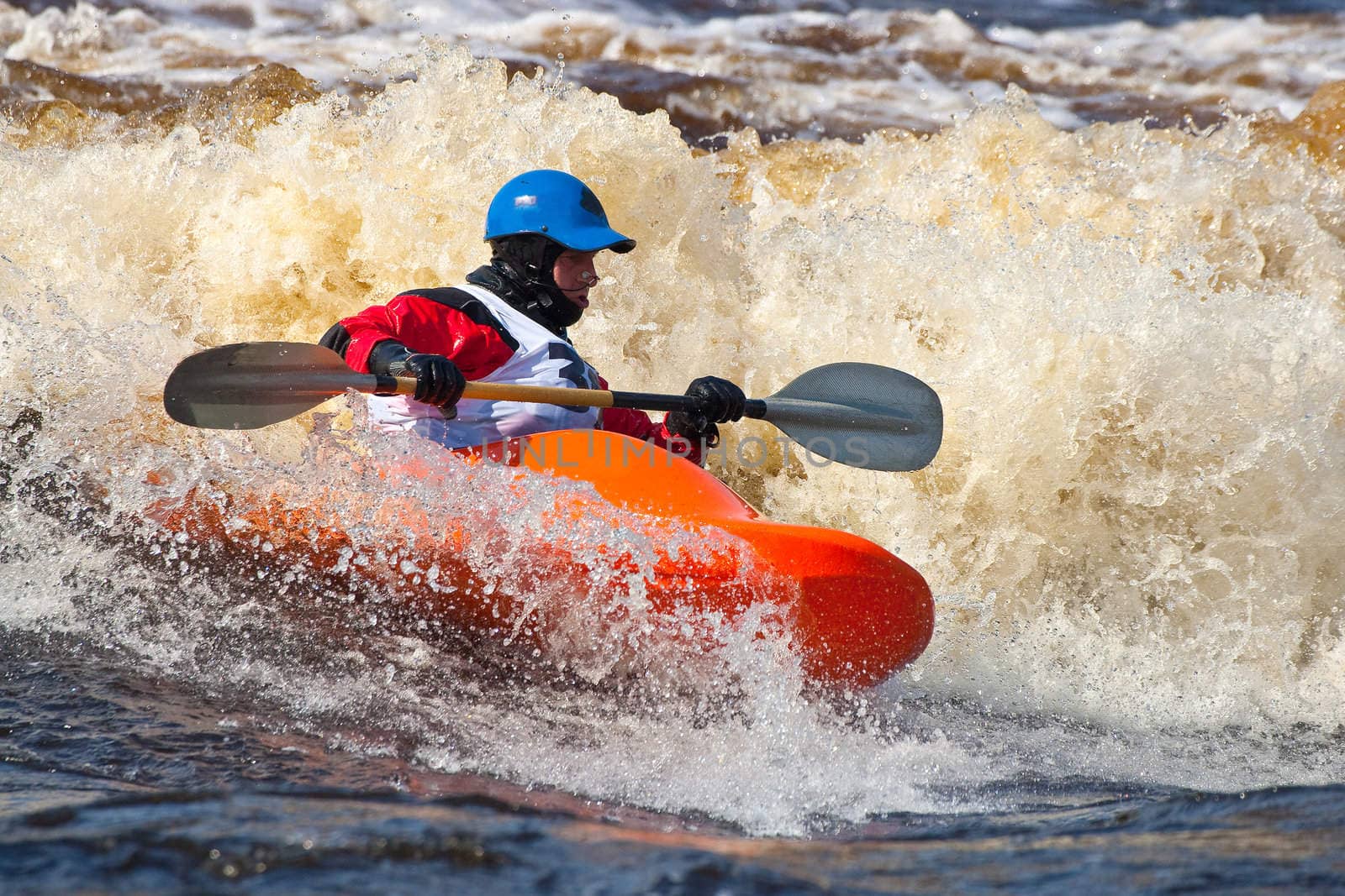 Freestyle on whitewater by Chudakov