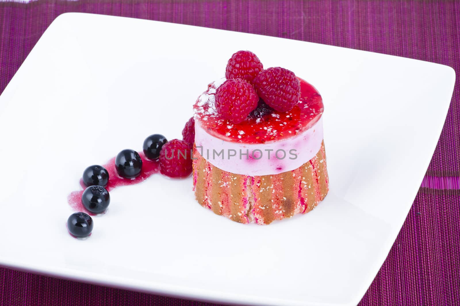 Strawberry and blackberry cake