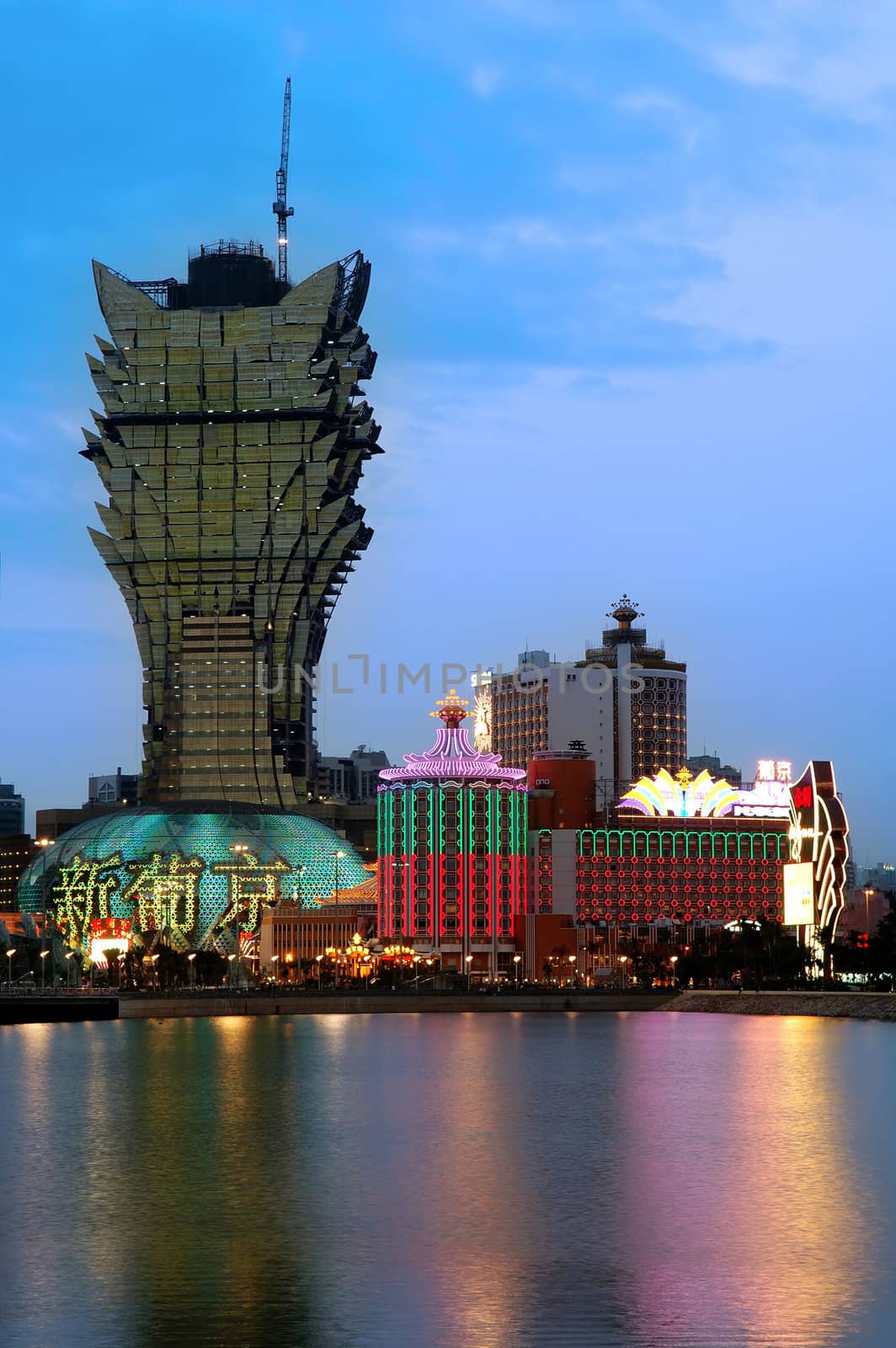 The construction scene of highrise casino building