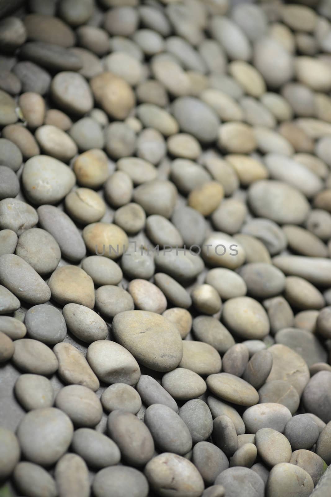 round peeble stones