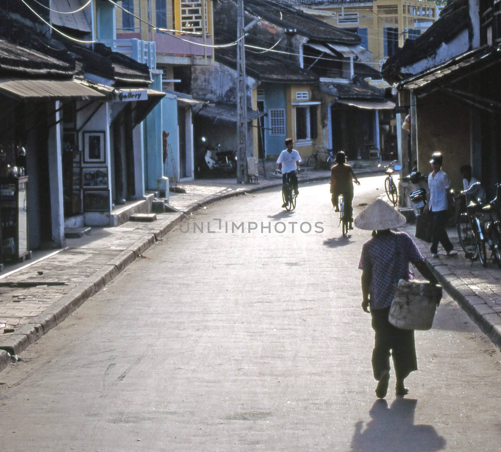 Vietnam Street by yaywreyn