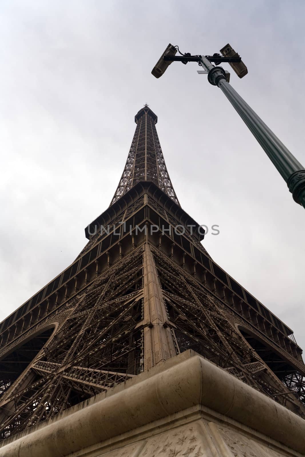 Eiffel Tower by DimasEKB