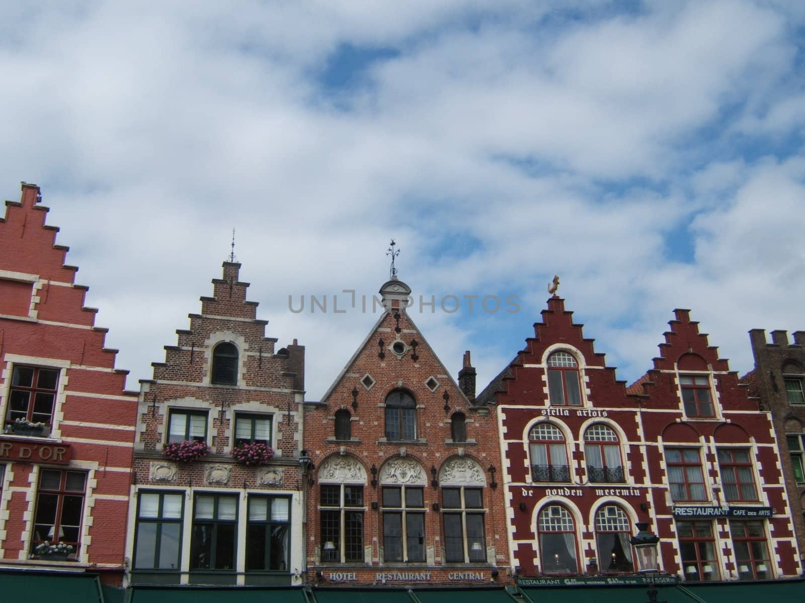 roofs in bruges