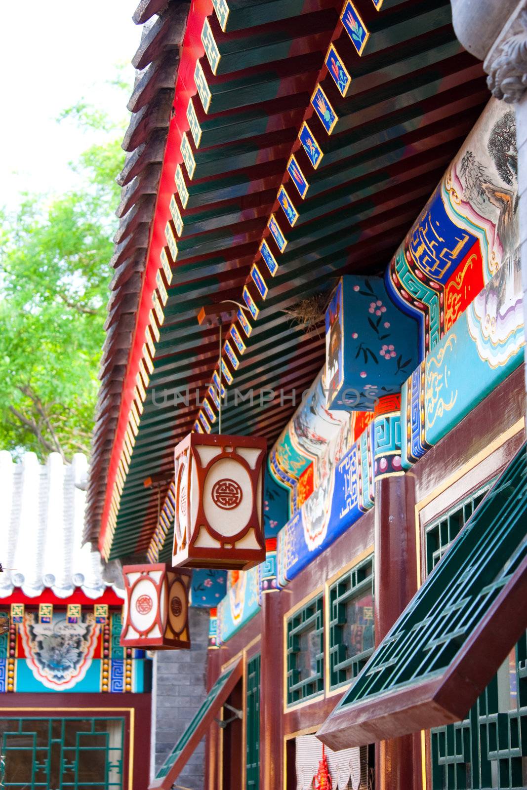Detail of a courtyard house in Beijing, Qing dinasty. Every single piece of forniture follow feng shui rules.