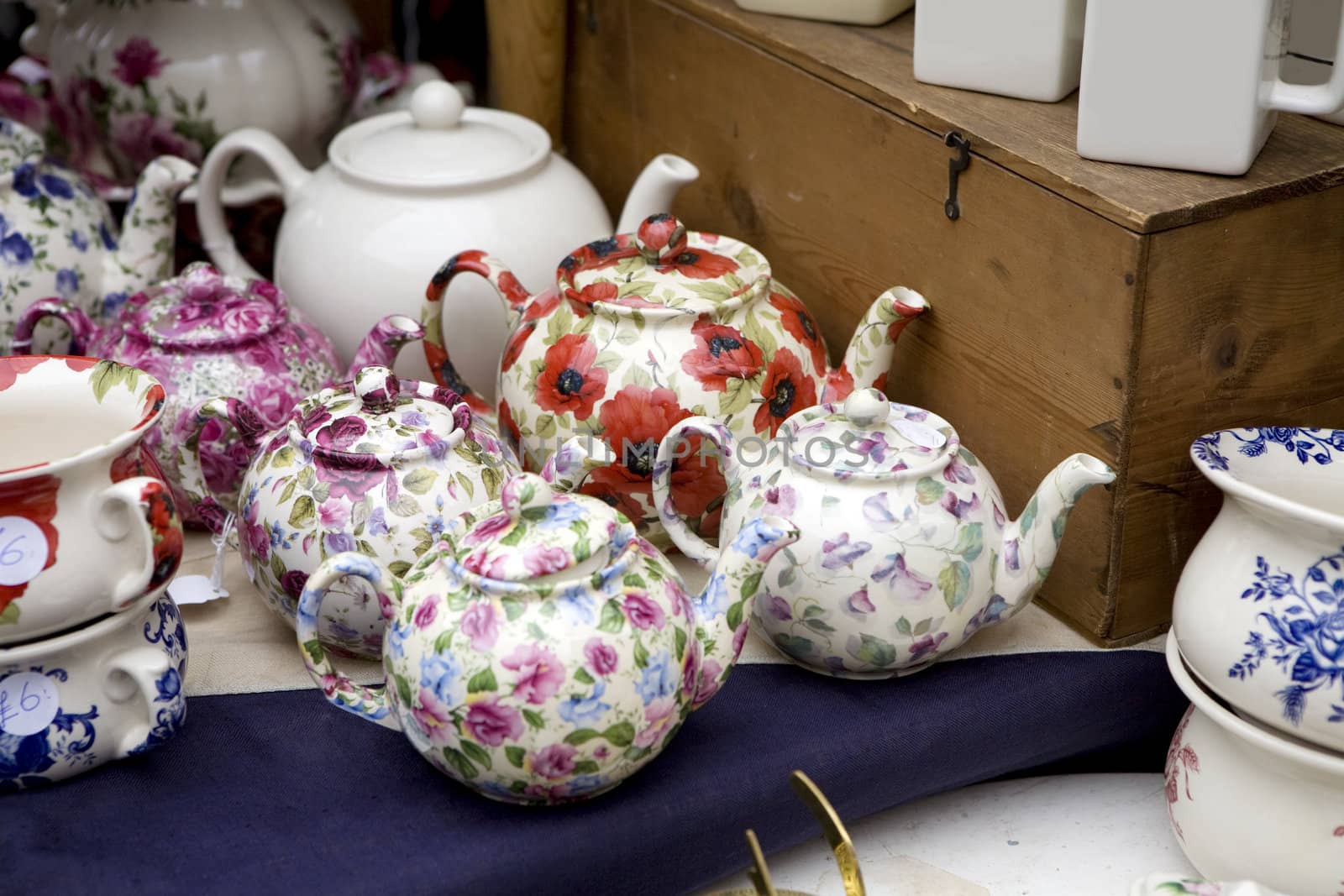 Portobello Road Market. teapot. flea market