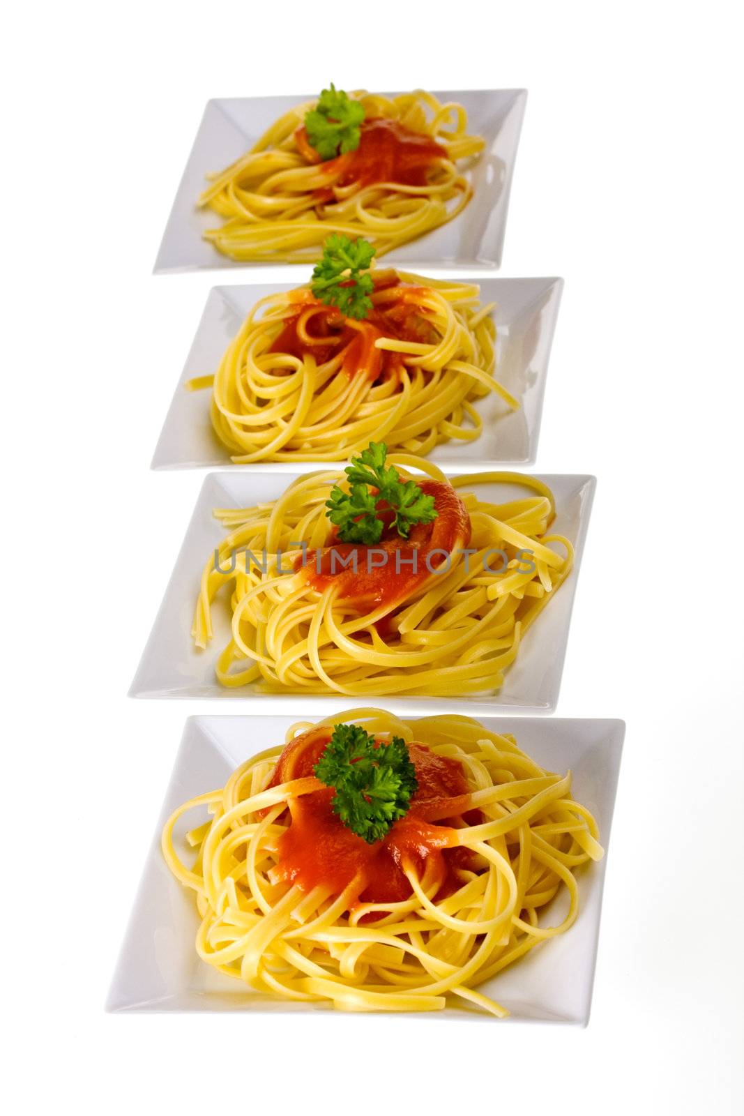 tagliatelle with tomato sauce by bernjuer