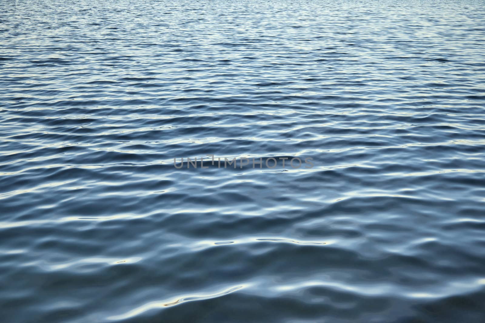 An image of a beautiful water background