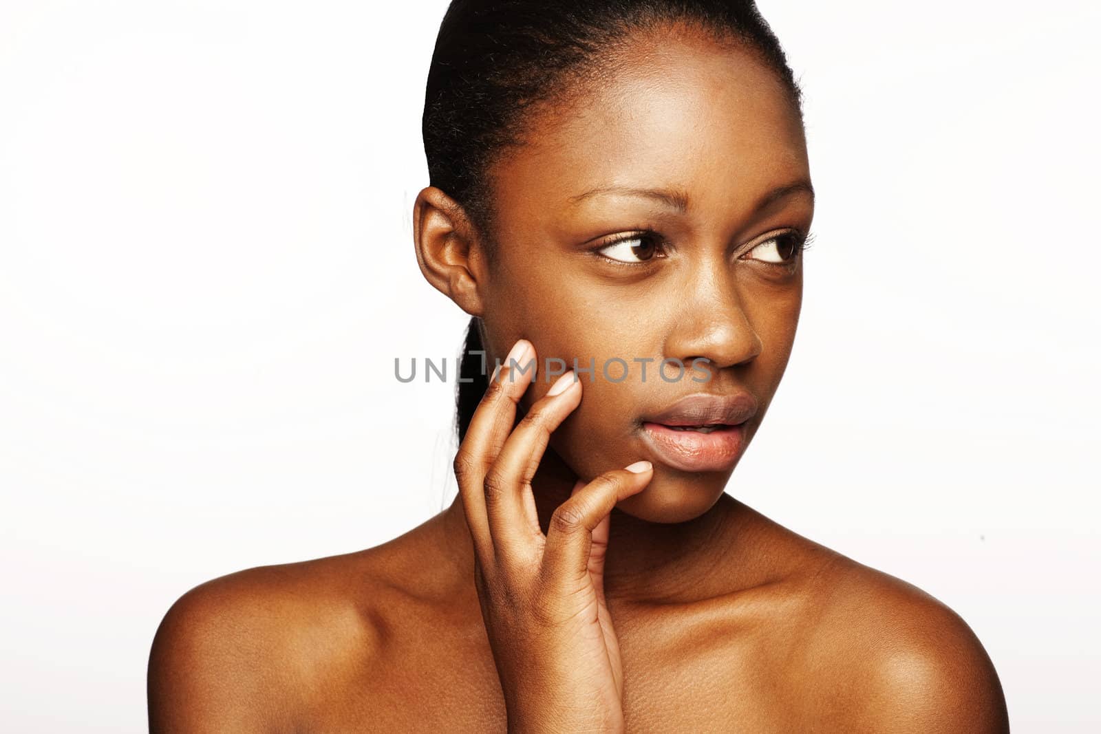 African woman with natural make-up headshoot 