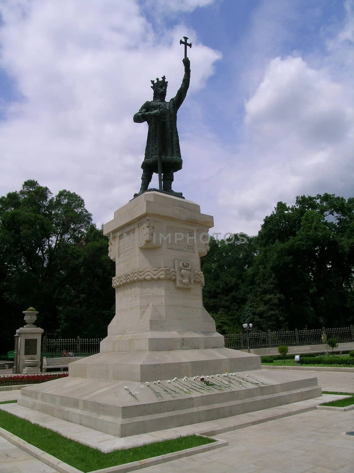 Statue in Chisnau, Moldova