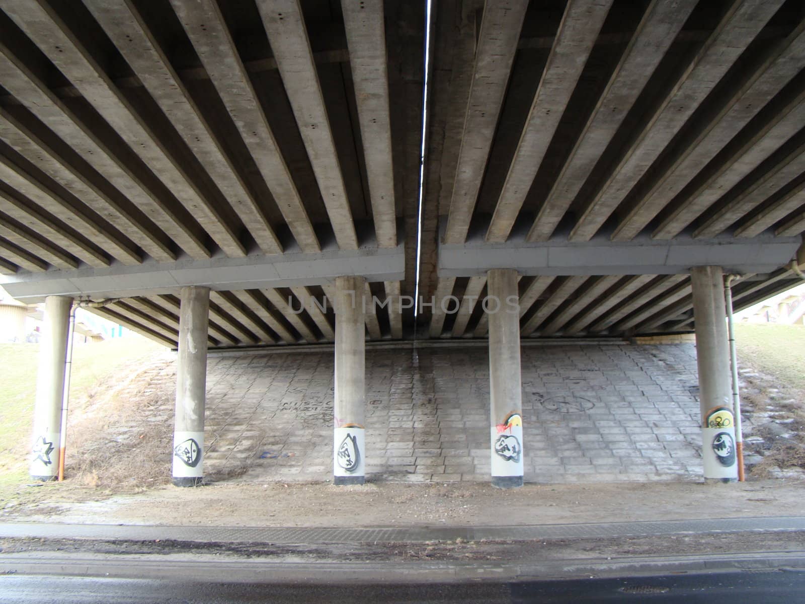 Under the bridge by asbm