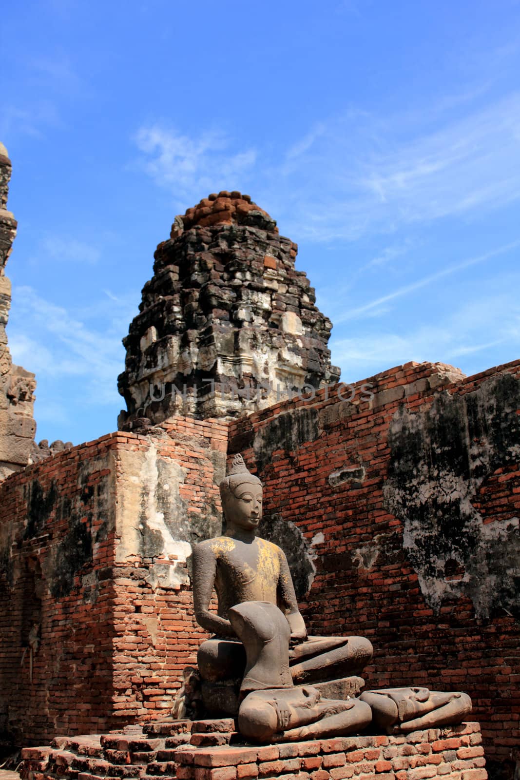 Buddha Image in Pagoda Lopburi of Thailand by lavoview