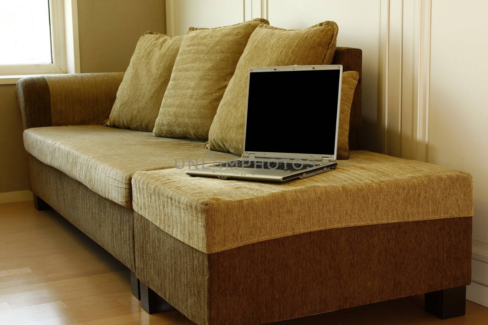Sofa with laptop by sacatani