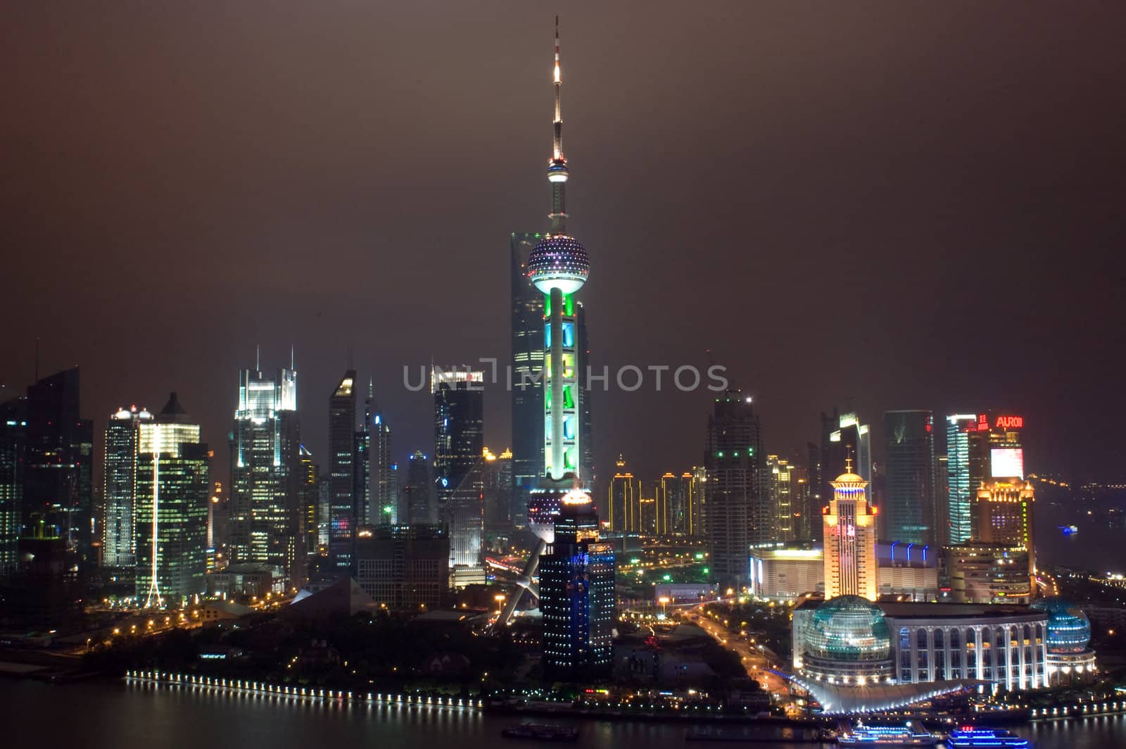 Oriental Pearl Tower, Shanghai by studioreddot