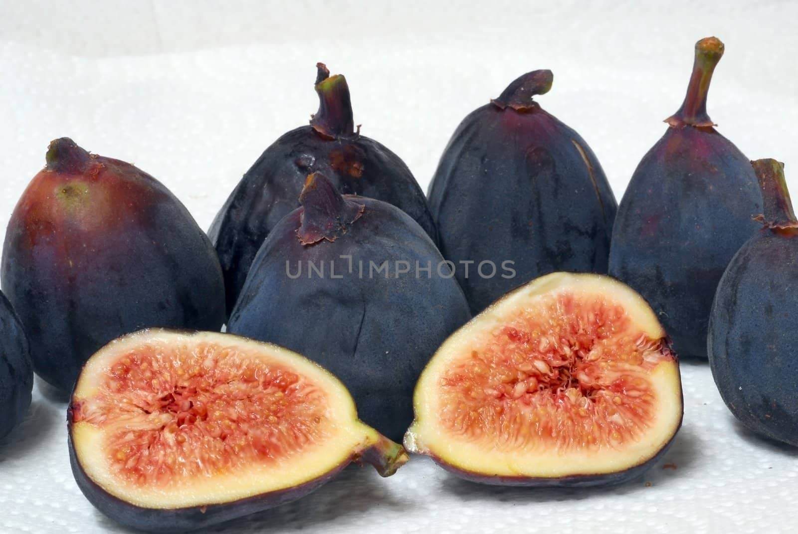 a portion of seasonal Fig fruits for health