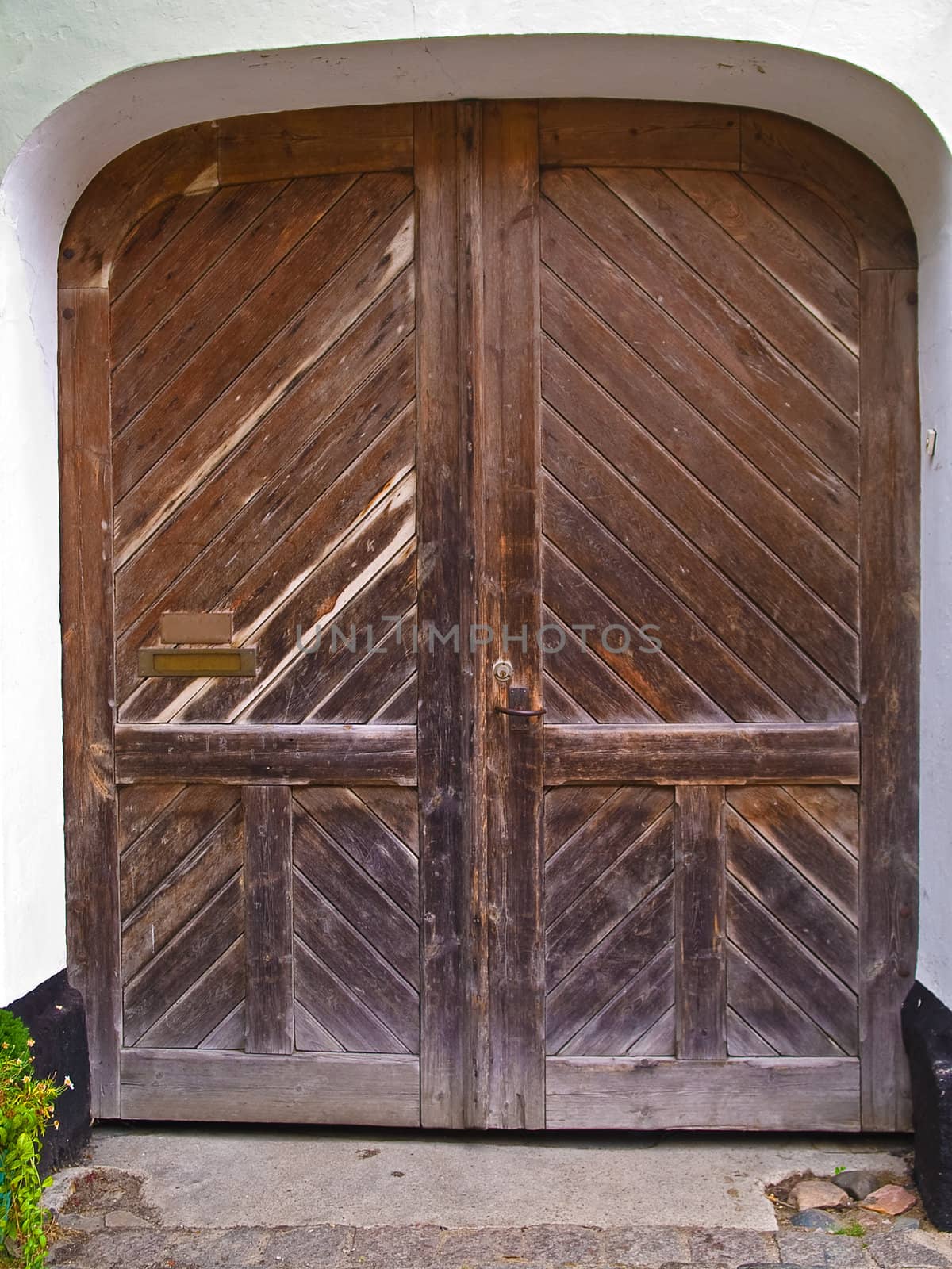 Old wooden door by Ronyzmbow