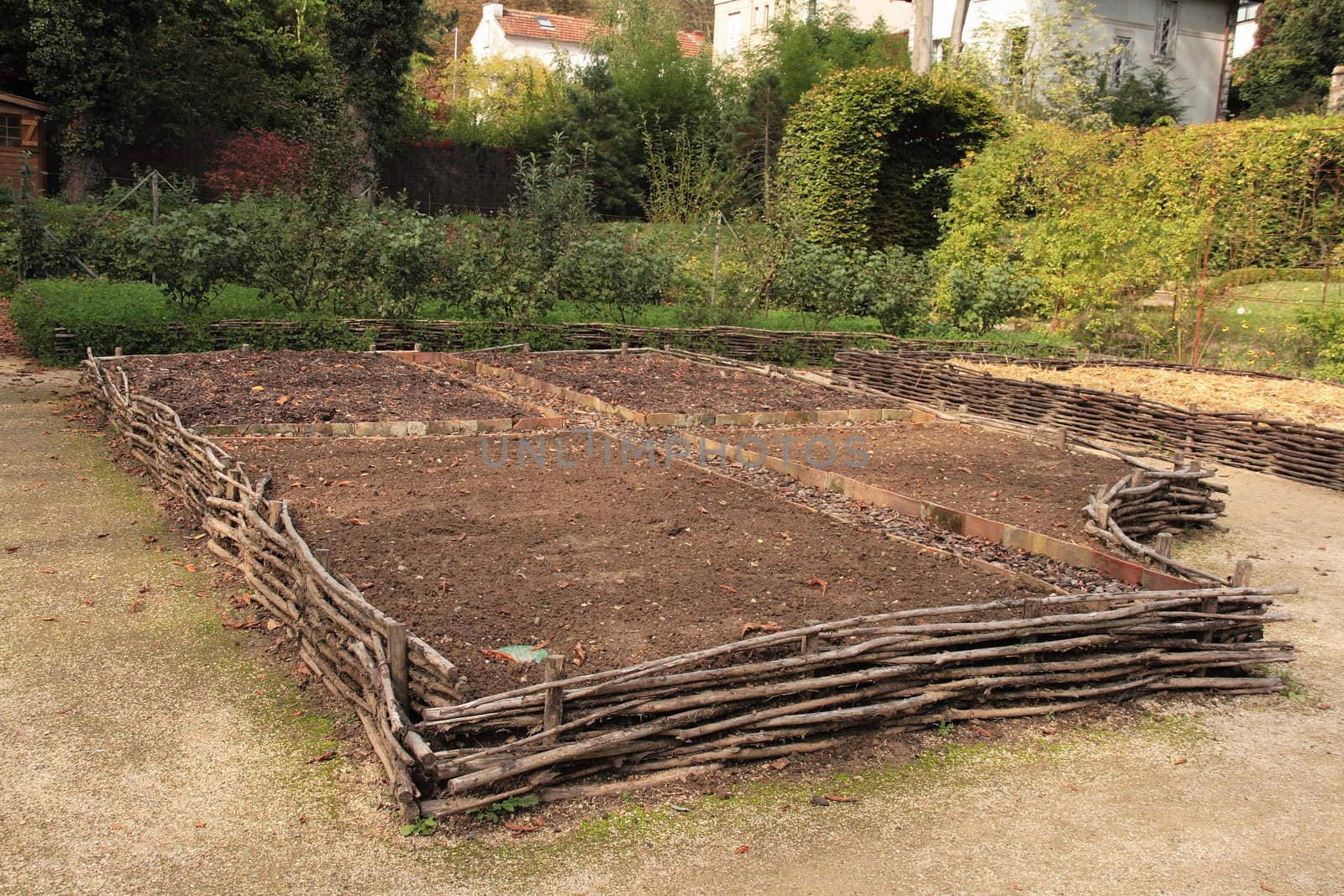 jardin de curé en automne en attente de la belle saison