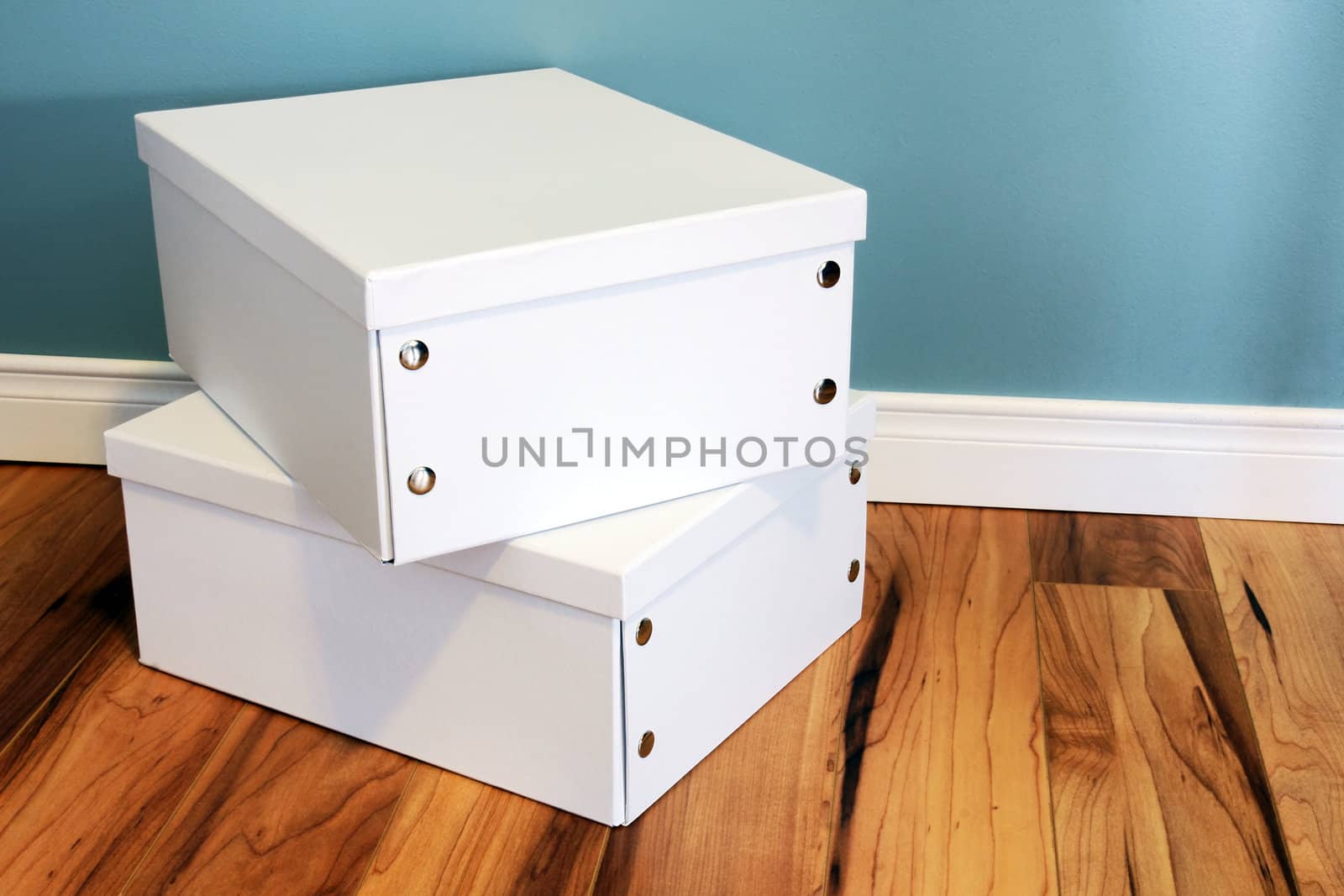 Neat white boxes by Mirage3