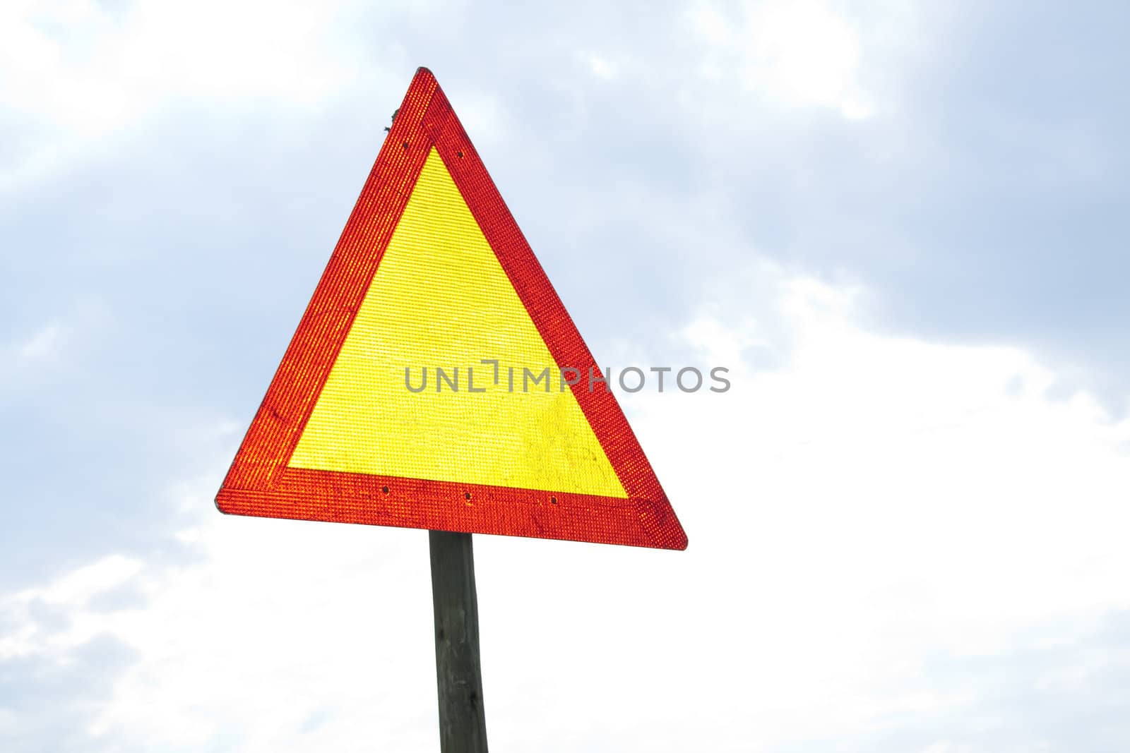 Blank road warning sign by ChrisAlleaume