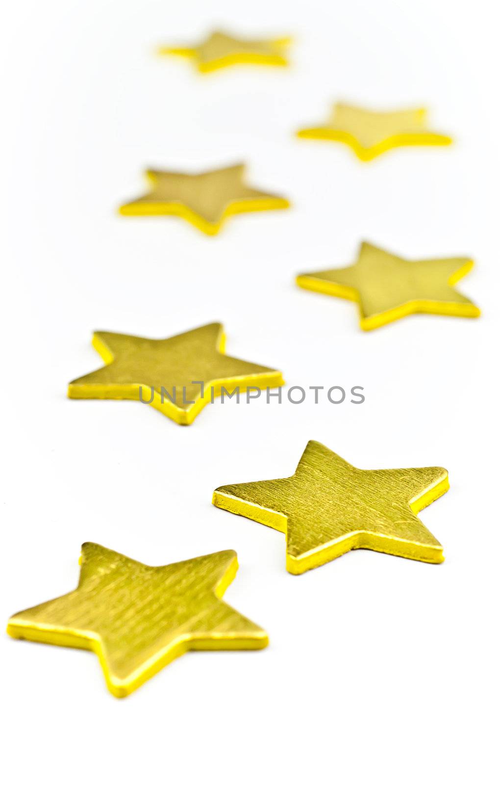 On a white background, gold stars all in a horizontal position

