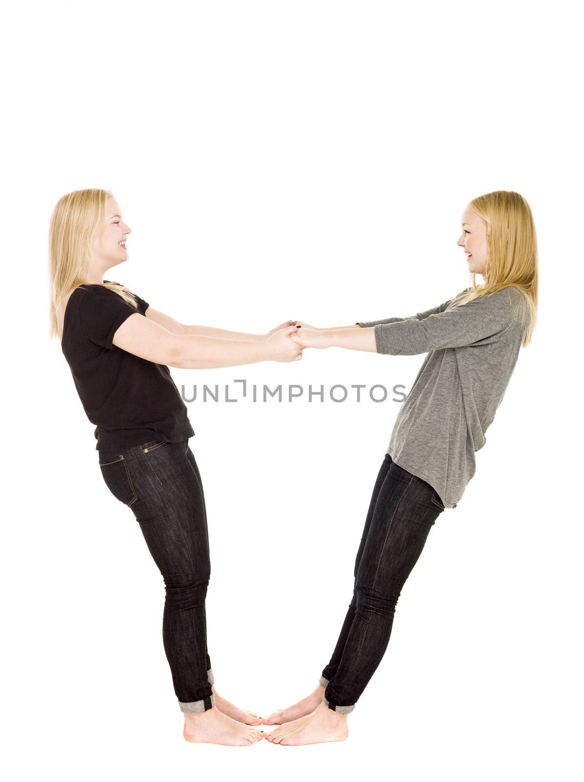 Girls holding hands by gemenacom