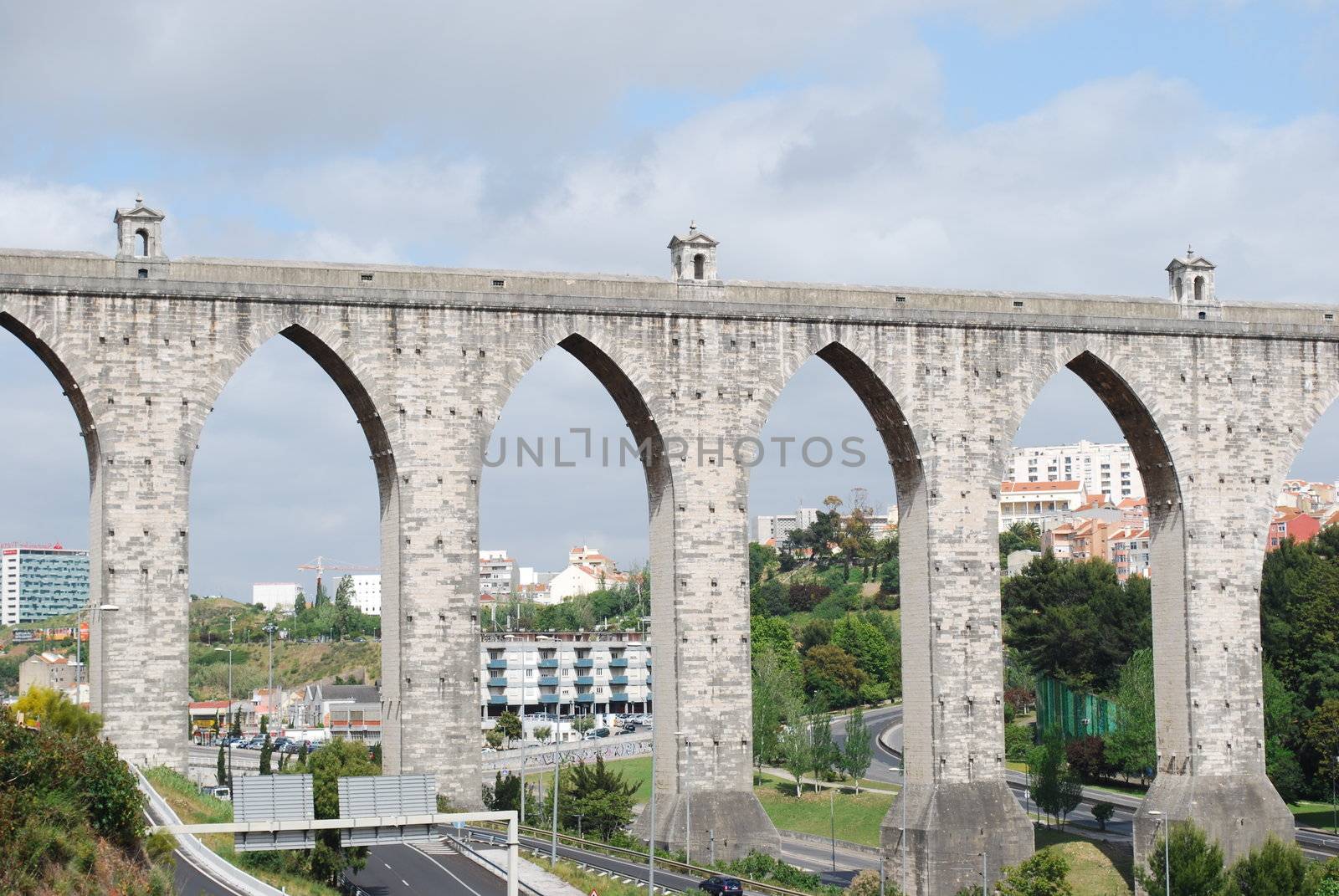 Aqueduct of the Free Waters in Lisbon by luissantos84