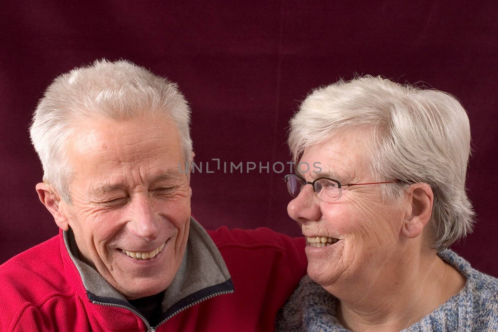 Laughing senior couple by Fotosmurf