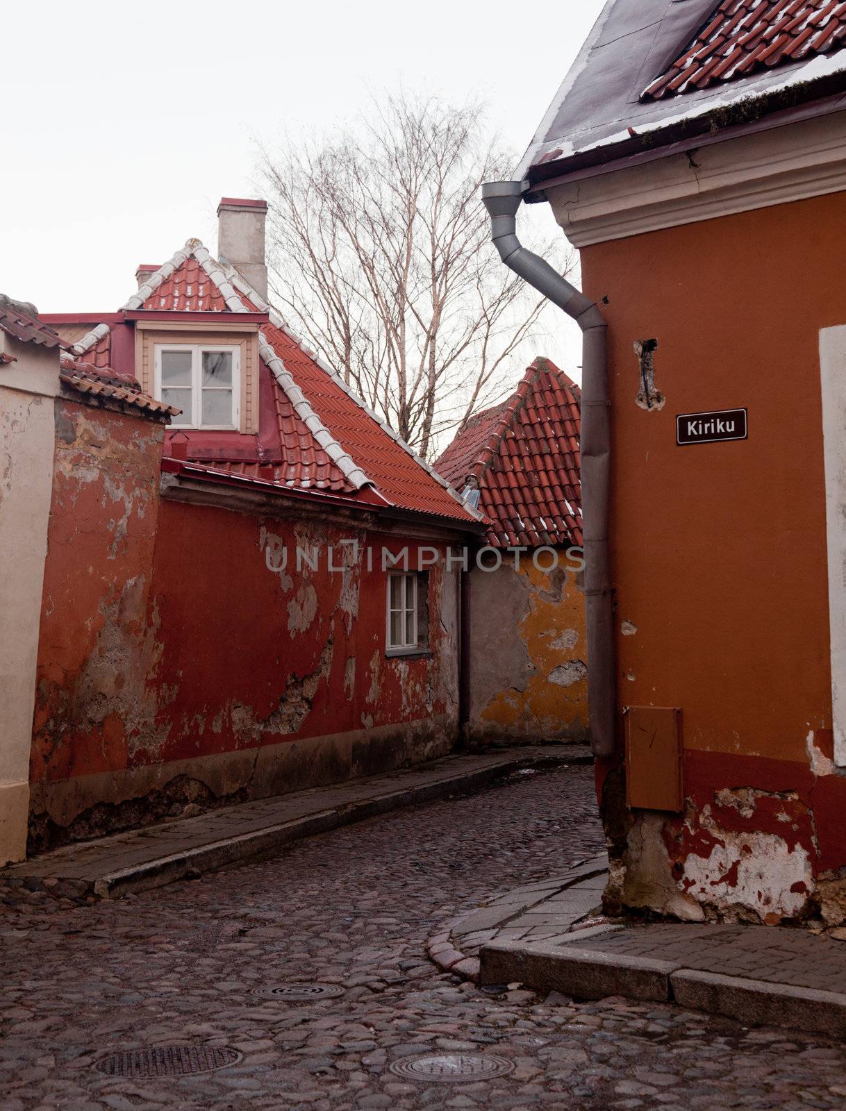 Old house in Toompea by steheap