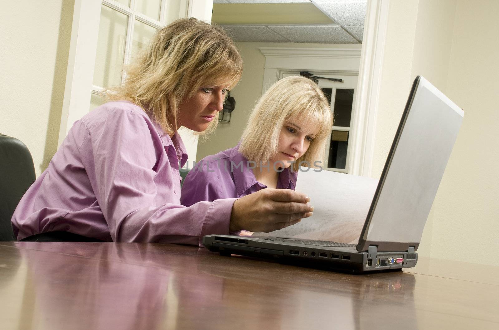 women working together on a business team