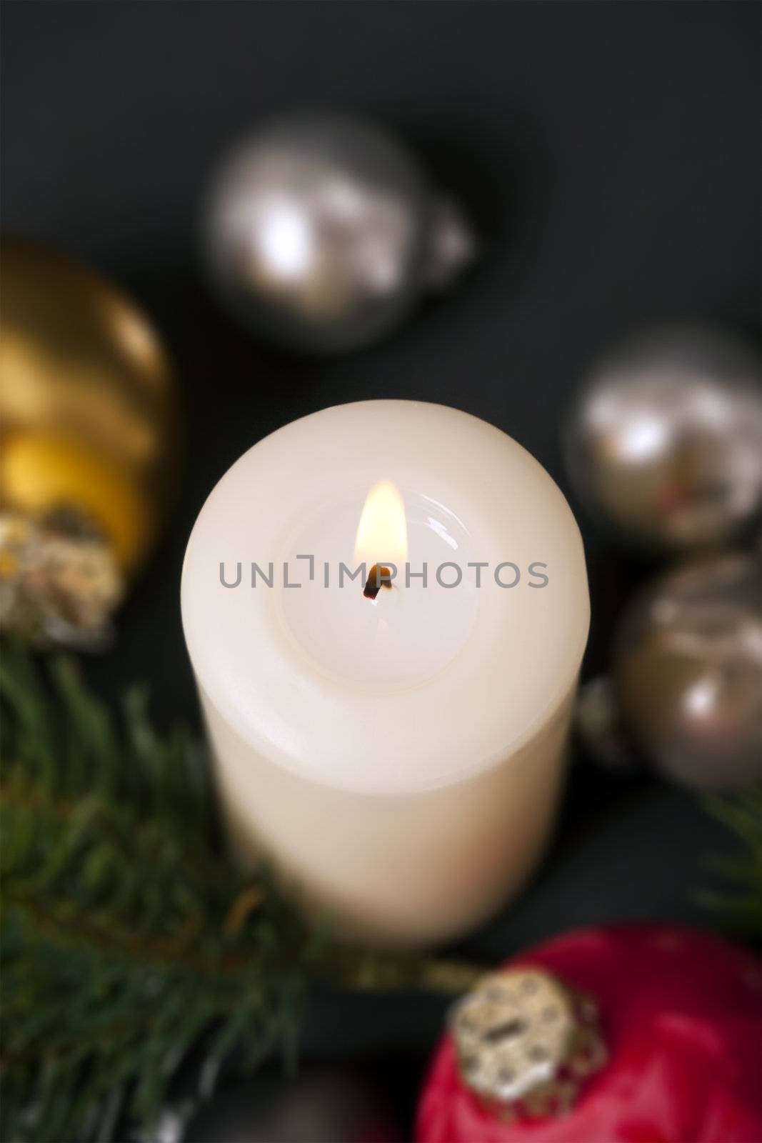 An image of a nice christmas candle