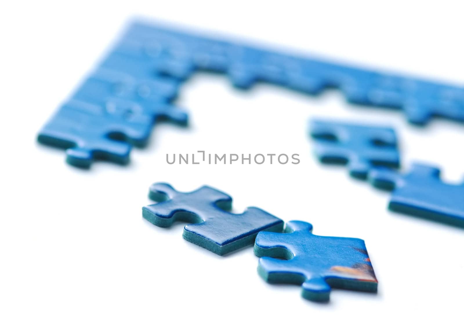 puzzle pieces by nelsonart