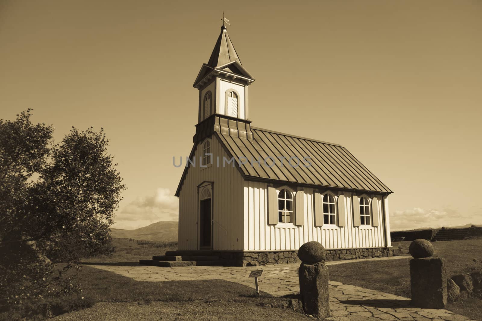 White church in  Thingvellir - Iceland by parys