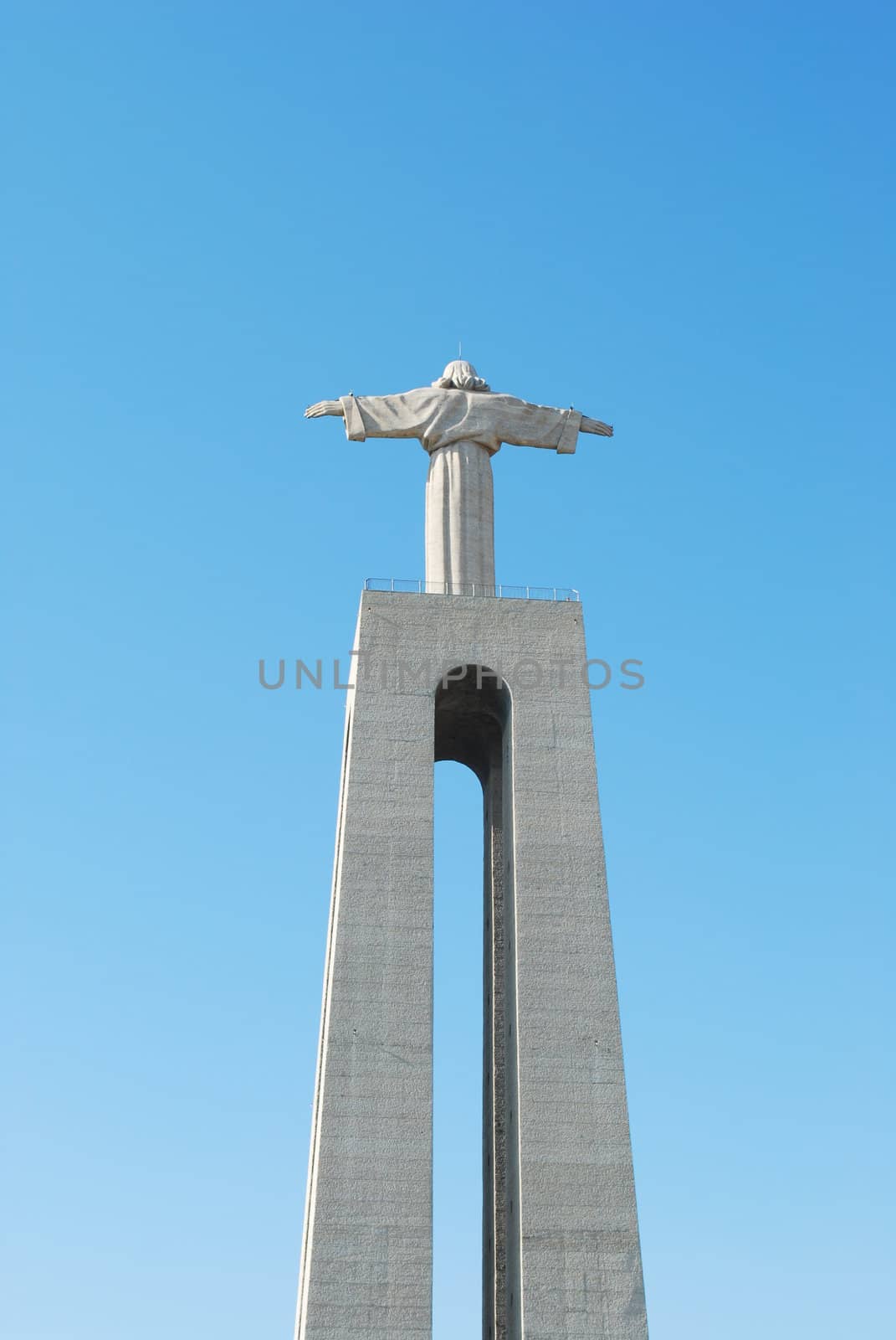 Cristo Rei in Lisbon by luissantos84