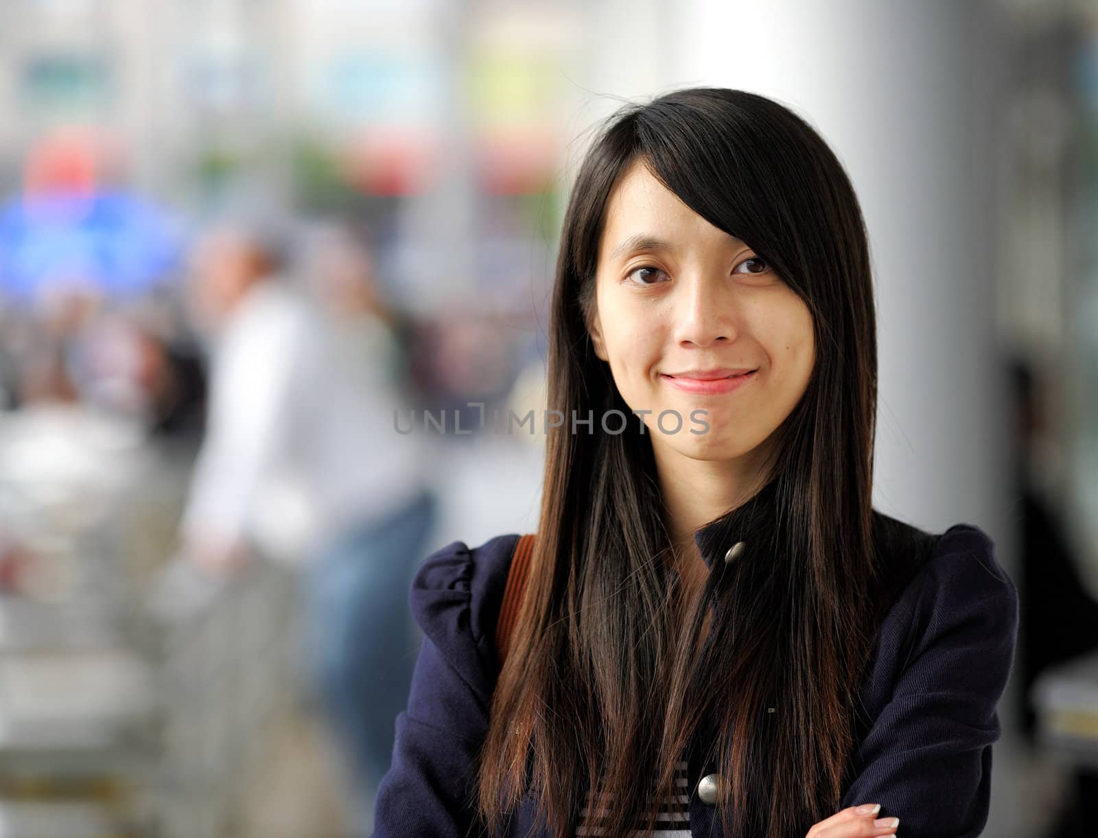 woman in casual wear in city