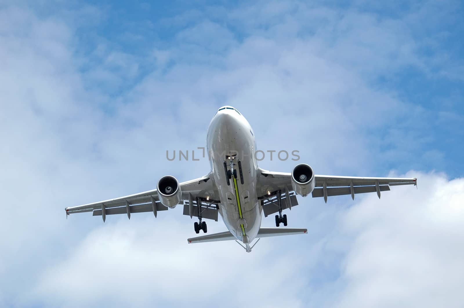 large jet aircraft on final landing approach