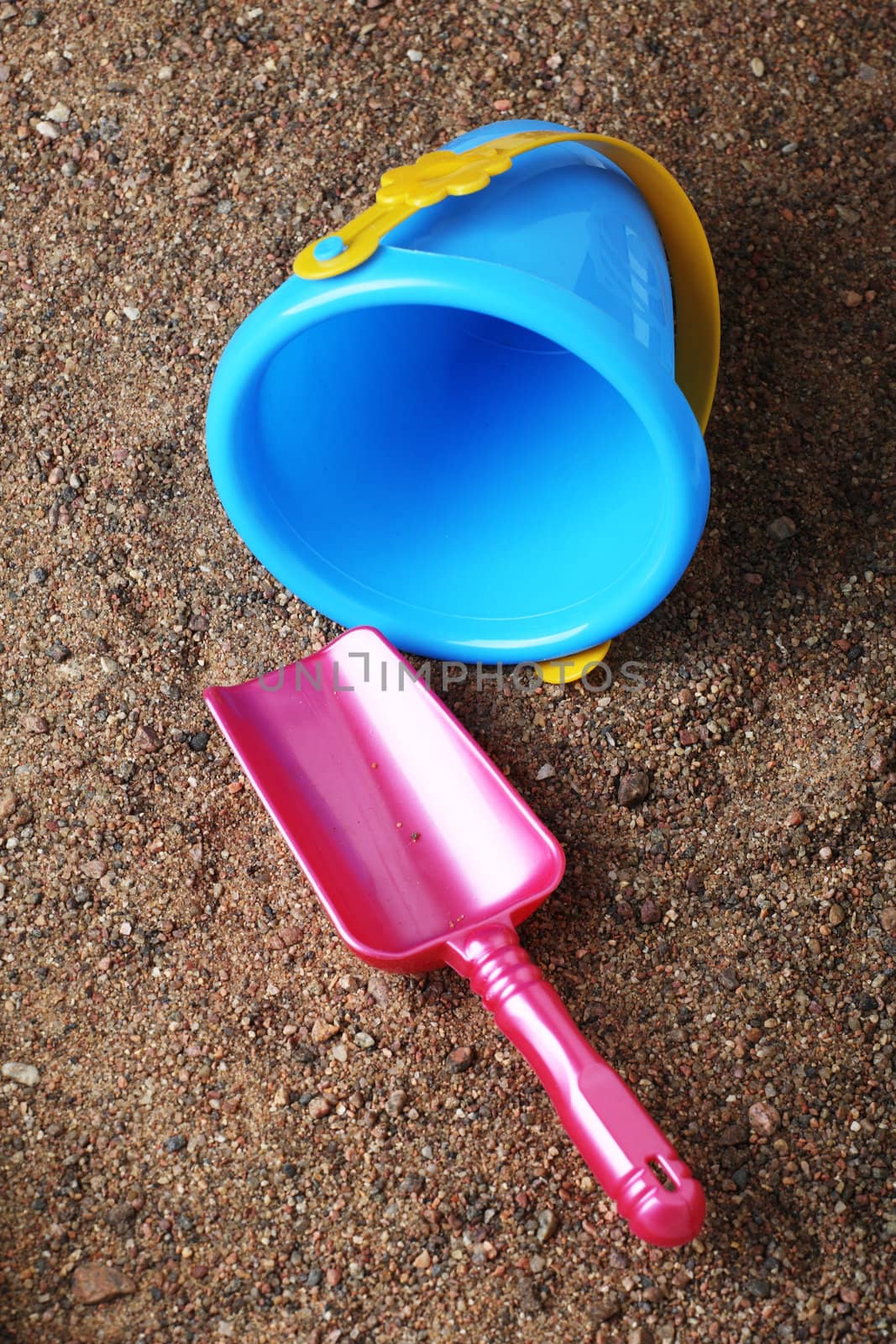 plastic sand toys