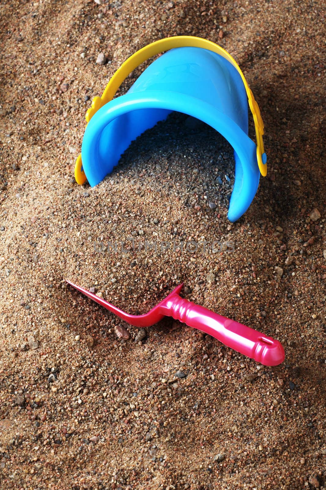 plastic sand toys