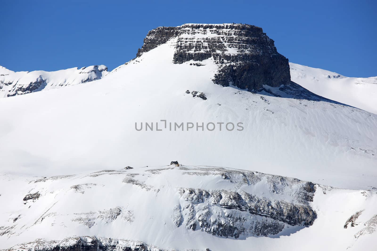 Swiss mountains in Winter by monner