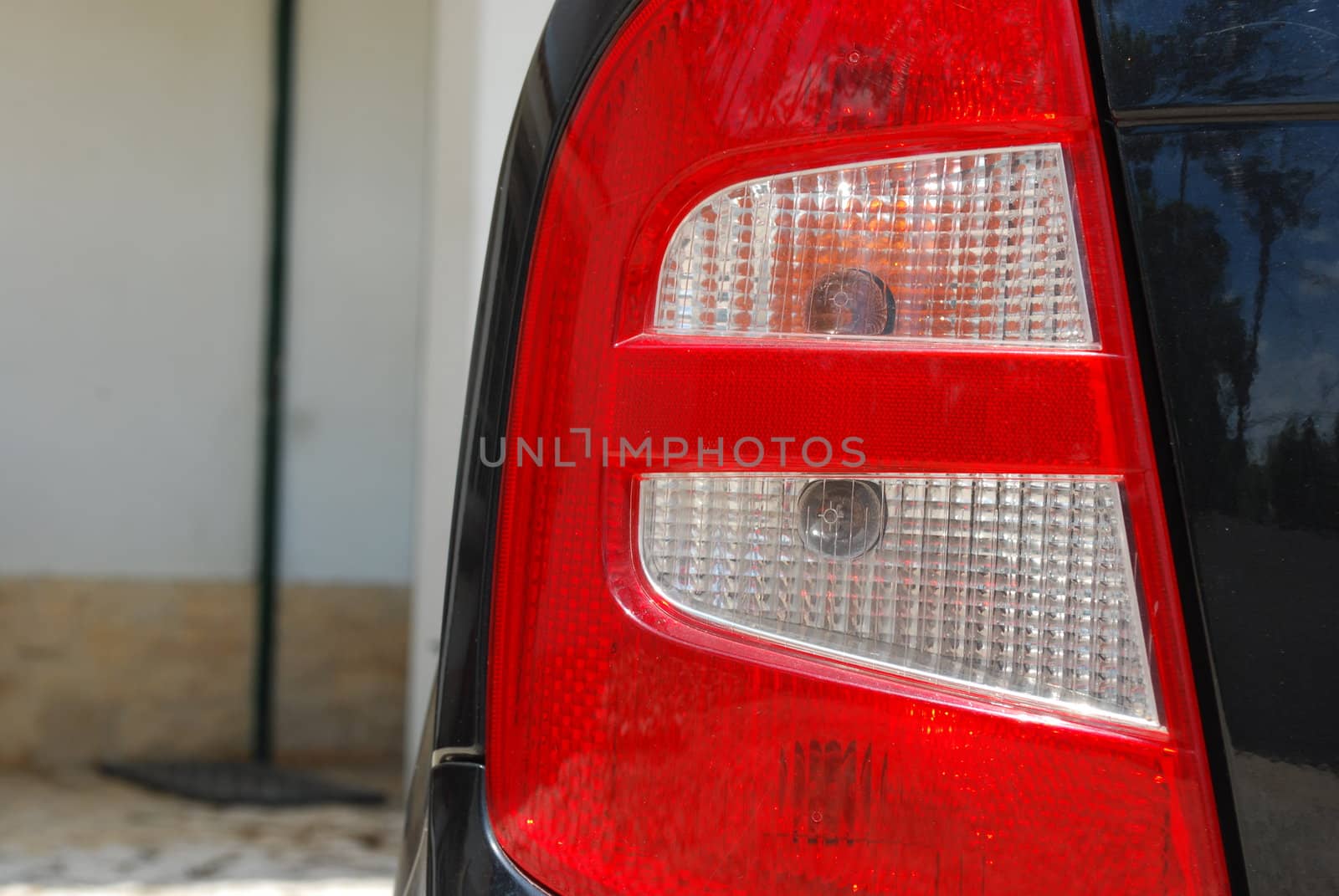 Vehicle back light by luissantos84