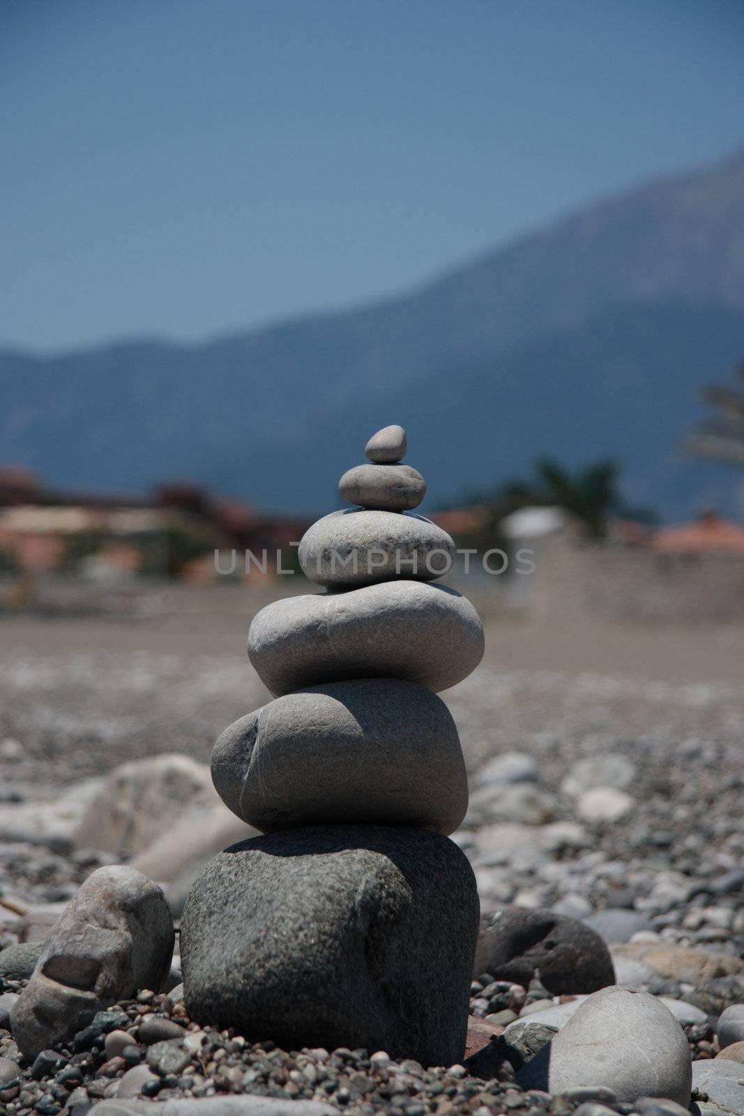 Stones in the desert by Kudryashka