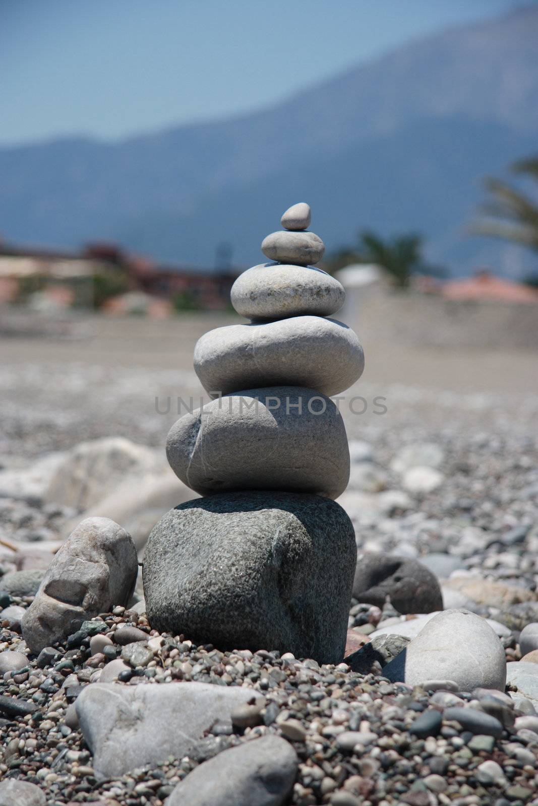 Stones in the desert by Kudryashka