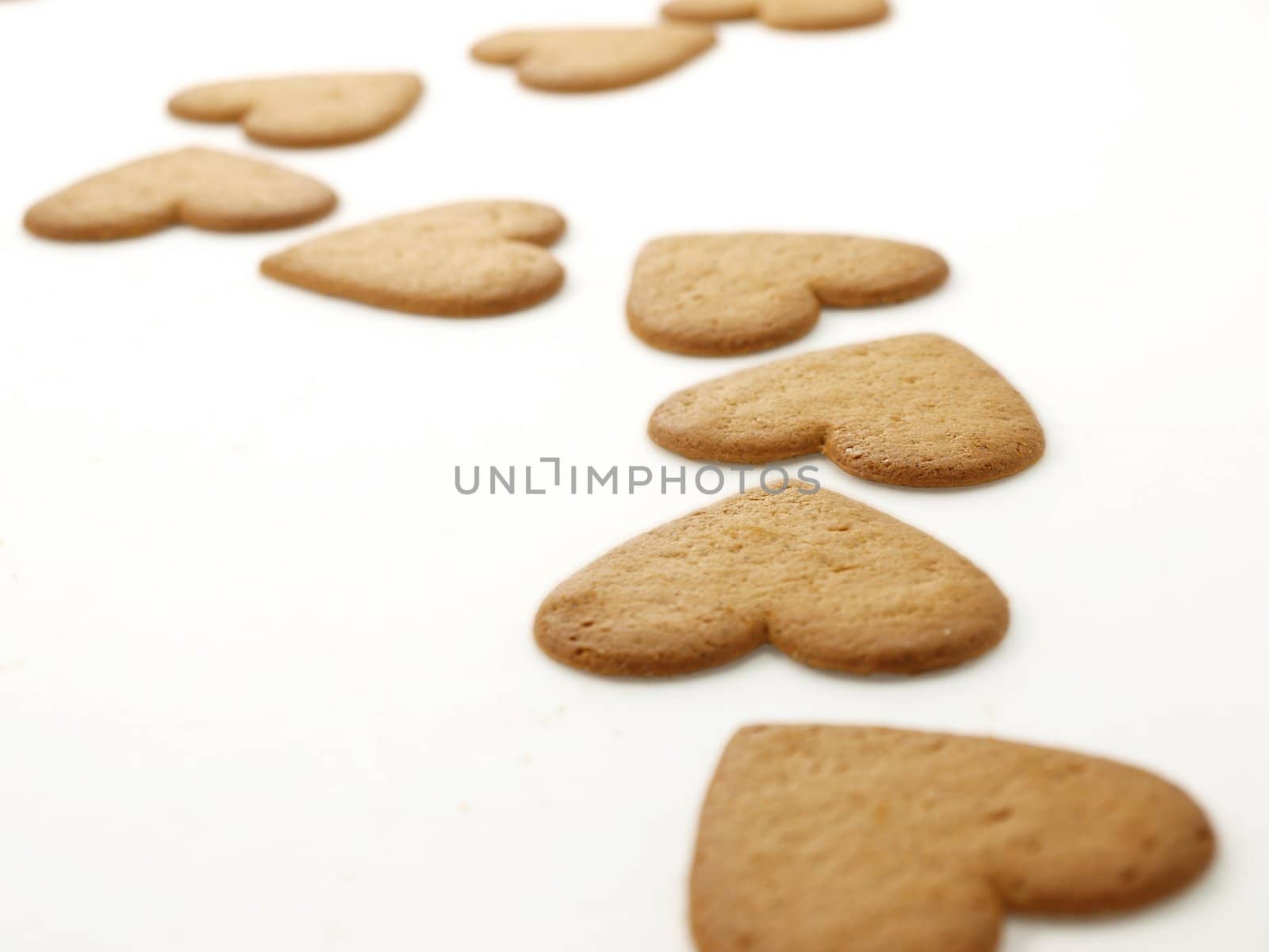 Heart shaped gingerbread by Arvebettum