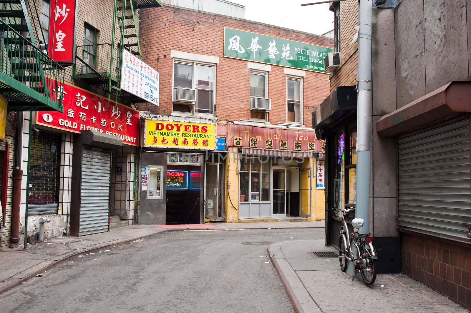 Notorous 19th century gang street, (the hachet men), Chinatown, New York