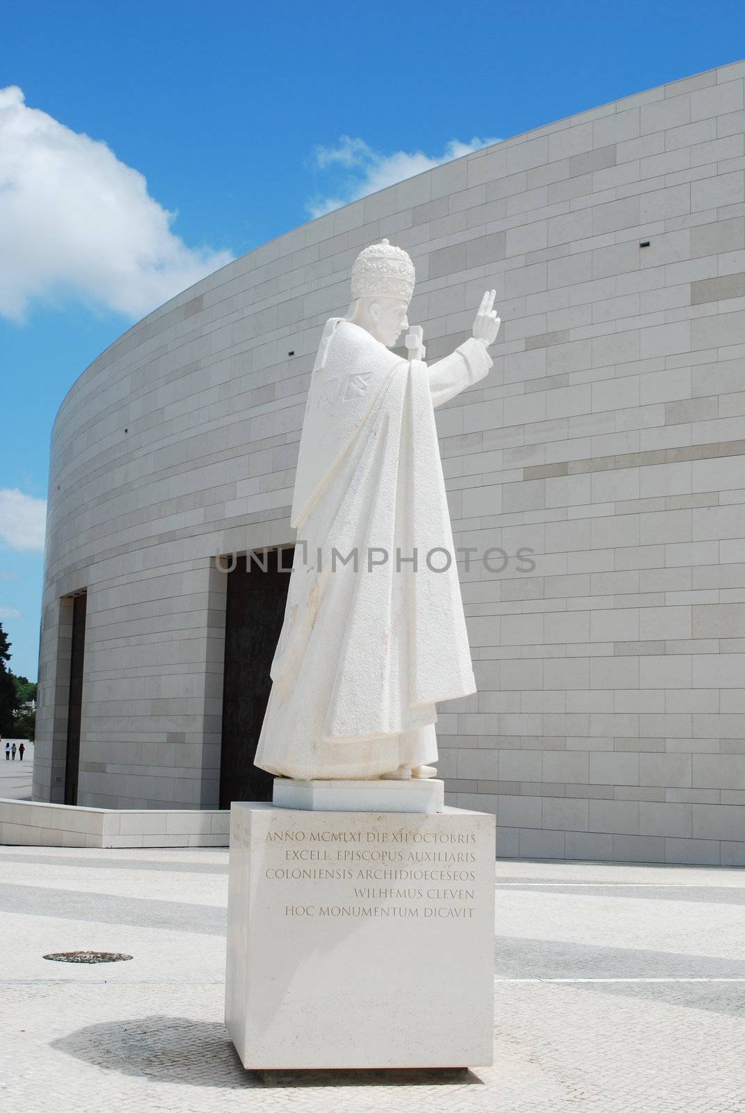 statue of the pope in the sanctuary of Fatima