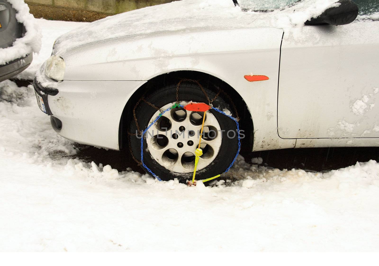Car with tire snows to face winter