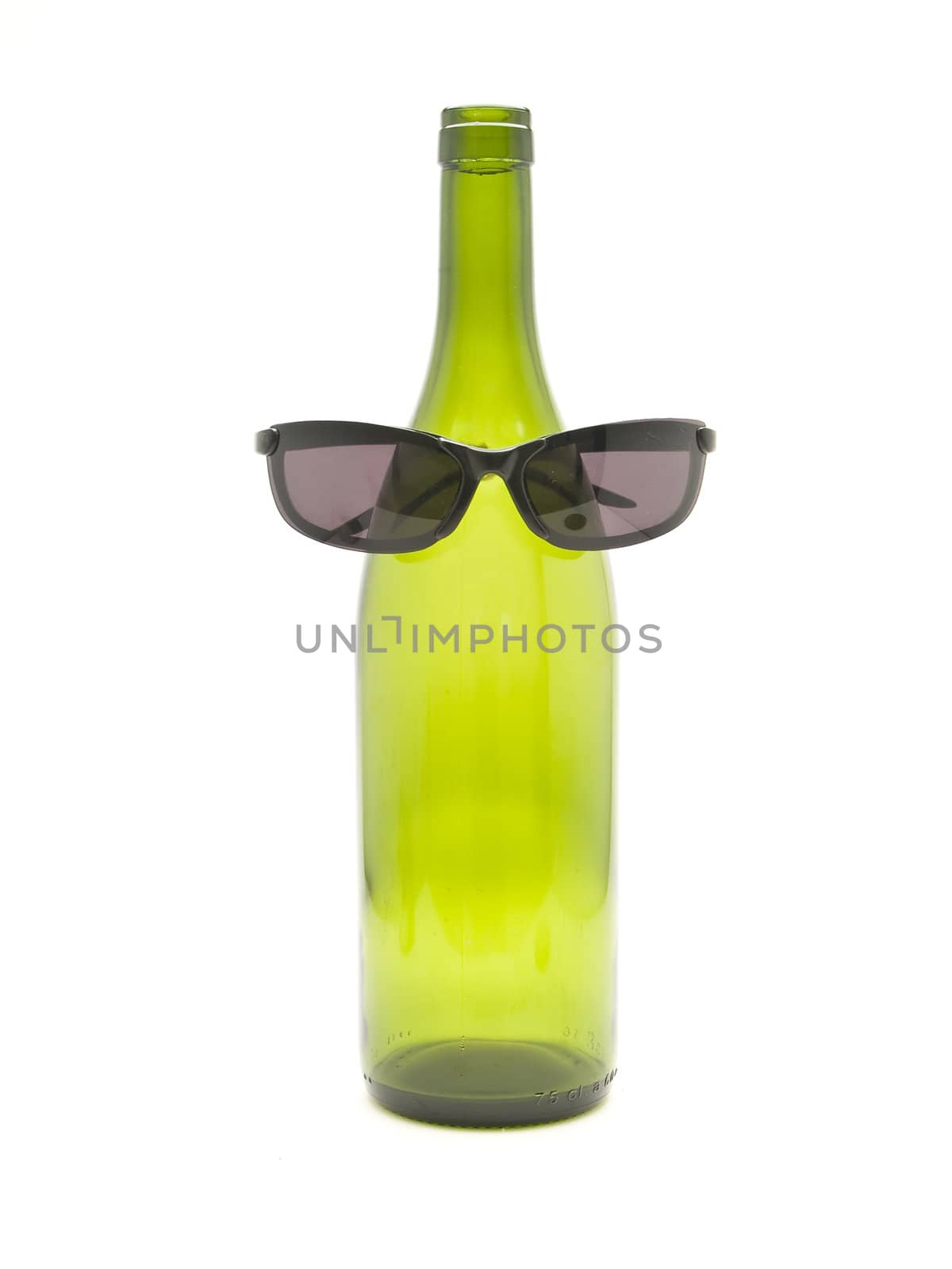  bottle of wine with dark glasses